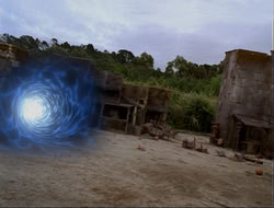 extant_HTLJ_4x14-ArmageddonNowPart2_04318