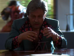 extant_HTLJ_4x15-YesVirginiaThereIsAHercules_00526