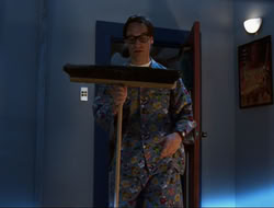 extant_HTLJ_4x15-YesVirginiaThereIsAHercules_00678