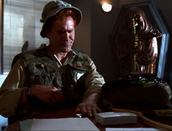 extant_HTLJ_4x15-YesVirginiaThereIsAHercules_00967
