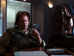 extant_HTLJ_4x15-YesVirginiaThereIsAHercules_01041