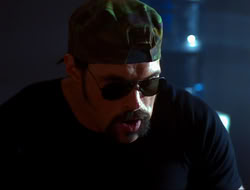extant_HTLJ_4x15-YesVirginiaThereIsAHercules_01058