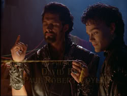 extant_HTLJ_4x15-YesVirginiaThereIsAHercules_01188