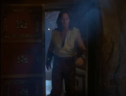 extant_HTLJ_4x15-YesVirginiaThereIsAHercules_01325