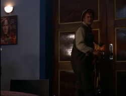 extant_HTLJ_4x15-YesVirginiaThereIsAHercules_01466