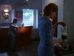 extant_HTLJ_4x15-YesVirginiaThereIsAHercules_01590