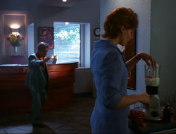 extant_HTLJ_4x15-YesVirginiaThereIsAHercules_01591