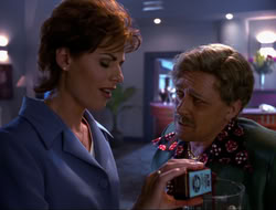 extant_HTLJ_4x15-YesVirginiaThereIsAHercules_01615