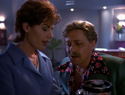 extant_HTLJ_4x15-YesVirginiaThereIsAHercules_01634