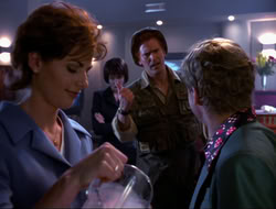 extant_HTLJ_4x15-YesVirginiaThereIsAHercules_01657