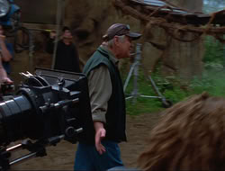 extant_HTLJ_4x15-YesVirginiaThereIsAHercules_01710