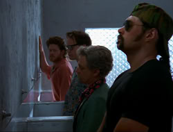 extant_HTLJ_4x15-YesVirginiaThereIsAHercules_01819