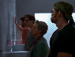 extant_HTLJ_4x15-YesVirginiaThereIsAHercules_01851