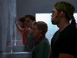 extant_HTLJ_4x15-YesVirginiaThereIsAHercules_01853
