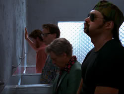 extant_HTLJ_4x15-YesVirginiaThereIsAHercules_01859