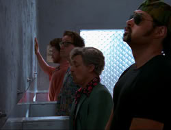 extant_HTLJ_4x15-YesVirginiaThereIsAHercules_01885