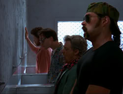 extant_HTLJ_4x15-YesVirginiaThereIsAHercules_01895