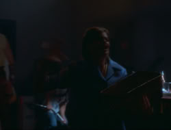 extant_HTLJ_4x15-YesVirginiaThereIsAHercules_02040