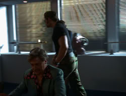 extant_HTLJ_4x15-YesVirginiaThereIsAHercules_02060
