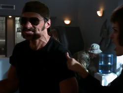 extant_HTLJ_4x15-YesVirginiaThereIsAHercules_02067