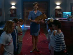 extant_HTLJ_4x15-YesVirginiaThereIsAHercules_02093