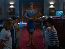 extant_HTLJ_4x15-YesVirginiaThereIsAHercules_02094