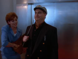extant_HTLJ_4x15-YesVirginiaThereIsAHercules_02114