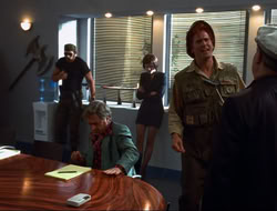 extant_HTLJ_4x15-YesVirginiaThereIsAHercules_02140