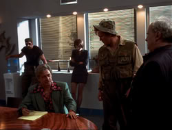 extant_HTLJ_4x15-YesVirginiaThereIsAHercules_02154