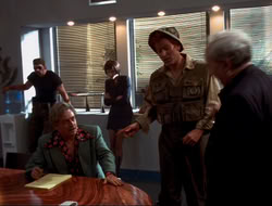 extant_HTLJ_4x15-YesVirginiaThereIsAHercules_02158