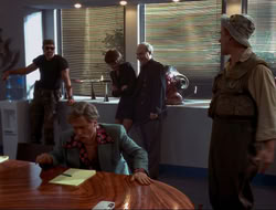 extant_HTLJ_4x15-YesVirginiaThereIsAHercules_02201