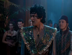 extant_HTLJ_4x15-YesVirginiaThereIsAHercules_02431