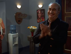 extant_HTLJ_4x15-YesVirginiaThereIsAHercules_02453