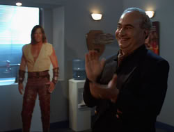 extant_HTLJ_4x15-YesVirginiaThereIsAHercules_02456