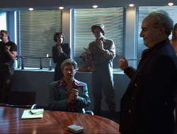 extant_HTLJ_4x15-YesVirginiaThereIsAHercules_02463
