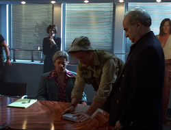 extant_HTLJ_4x15-YesVirginiaThereIsAHercules_02487