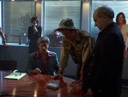 extant_HTLJ_4x15-YesVirginiaThereIsAHercules_02488