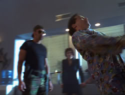 extant_HTLJ_4x15-YesVirginiaThereIsAHercules_02618