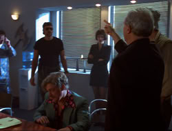 extant_HTLJ_4x15-YesVirginiaThereIsAHercules_02643