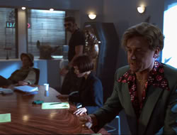 extant_HTLJ_4x15-YesVirginiaThereIsAHercules_02677