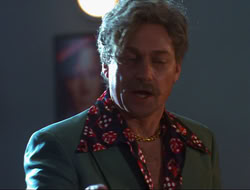 extant_HTLJ_4x15-YesVirginiaThereIsAHercules_02711