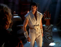 extant_HTLJ_4x15-YesVirginiaThereIsAHercules_02740