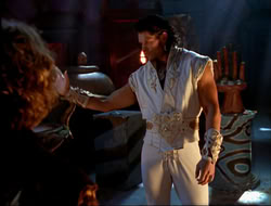 extant_HTLJ_4x15-YesVirginiaThereIsAHercules_02758