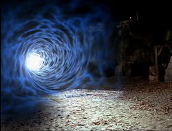 extant_HTLJ_4x15-YesVirginiaThereIsAHercules_02822