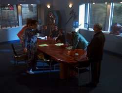 extant_HTLJ_4x15-YesVirginiaThereIsAHercules_02898