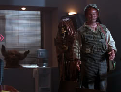 extant_HTLJ_4x15-YesVirginiaThereIsAHercules_02937