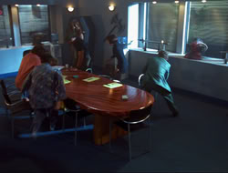 extant_HTLJ_4x15-YesVirginiaThereIsAHercules_02977