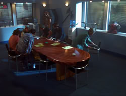 extant_HTLJ_4x15-YesVirginiaThereIsAHercules_02978
