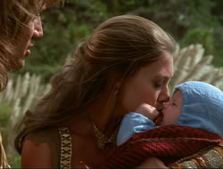 extant_HTLJ_4x15-YesVirginiaThereIsAHercules_03208
