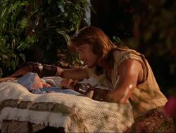 extant_HTLJ_4x15-YesVirginiaThereIsAHercules_03251
